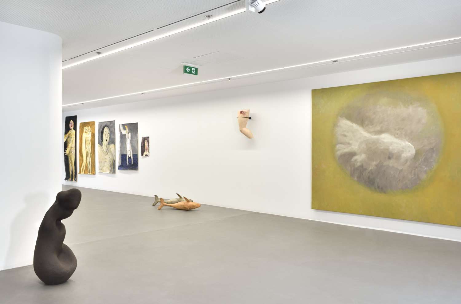  IT’S ONLY ACHILLES’ HEEL THAT’S LEFT ALIVE. Photo 3