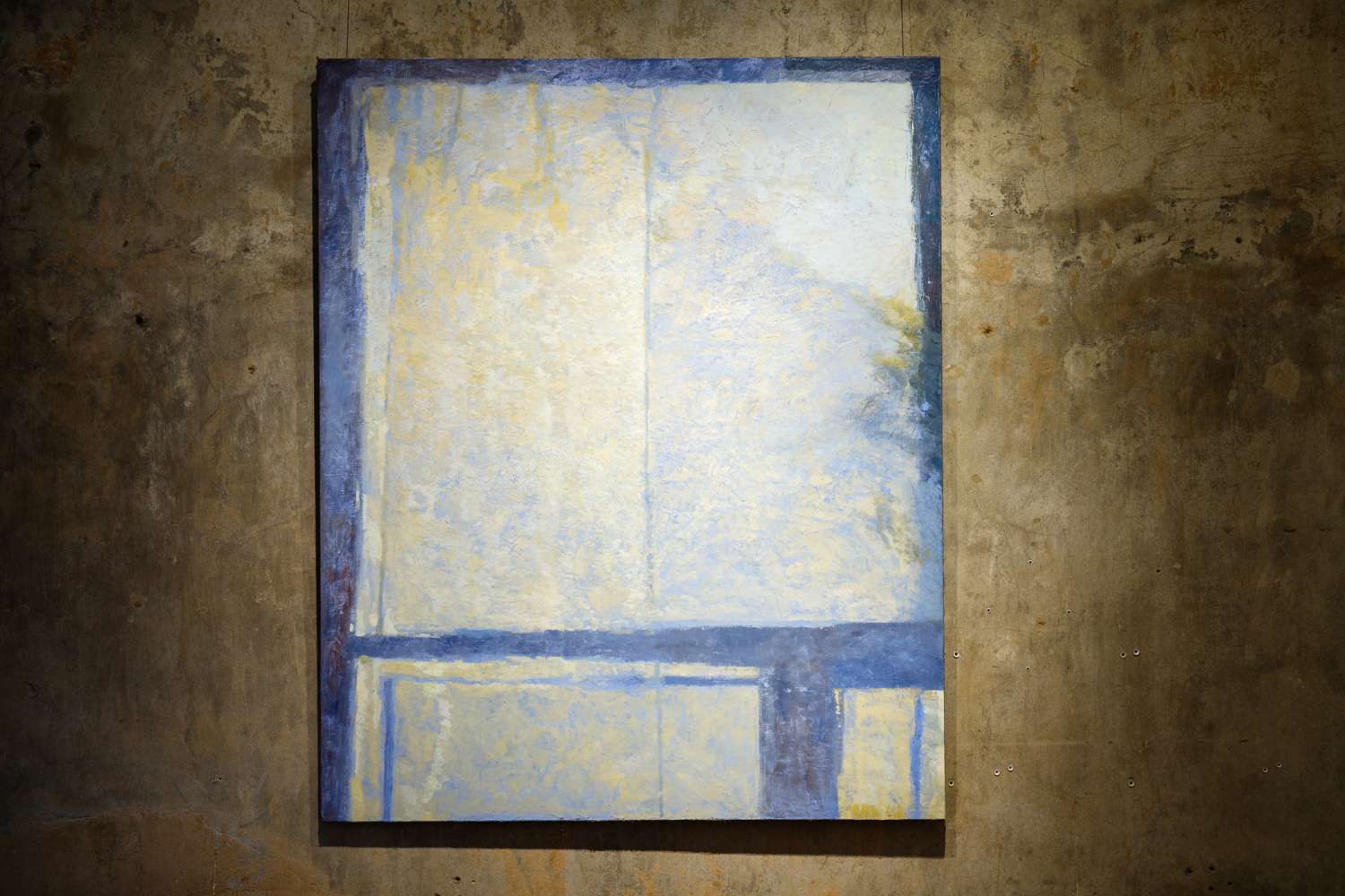 THE EMPTY SPACES OF DOORS AND WINDOWS ALLOW THE ROOM TO BE INHABITED. Photo 8