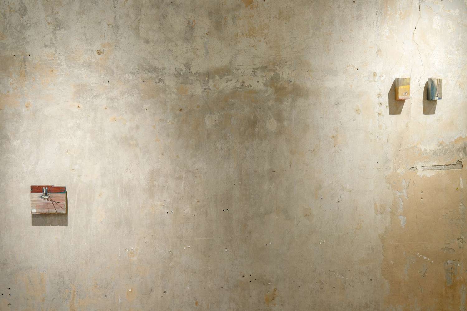 THERE ARE OTHER PEOPLE LIVING HERE. Photo 9