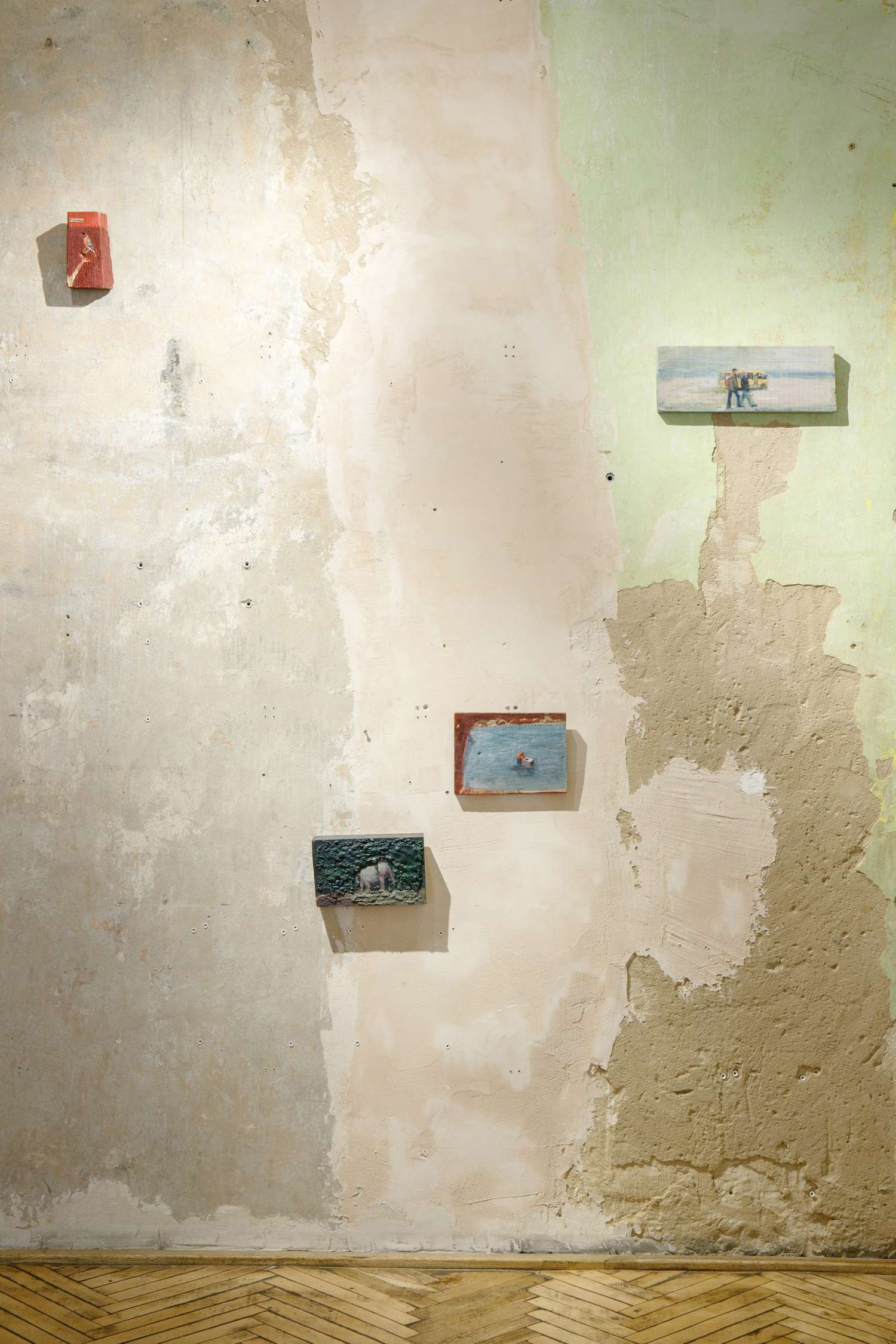 THERE ARE OTHER PEOPLE LIVING HERE. Photo 10