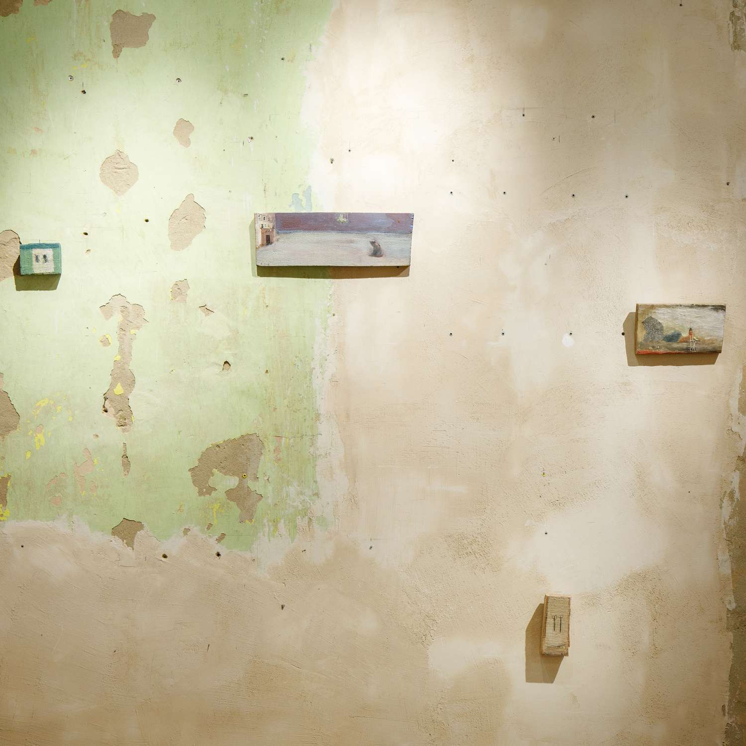 THERE ARE OTHER PEOPLE LIVING HERE. Photo 12